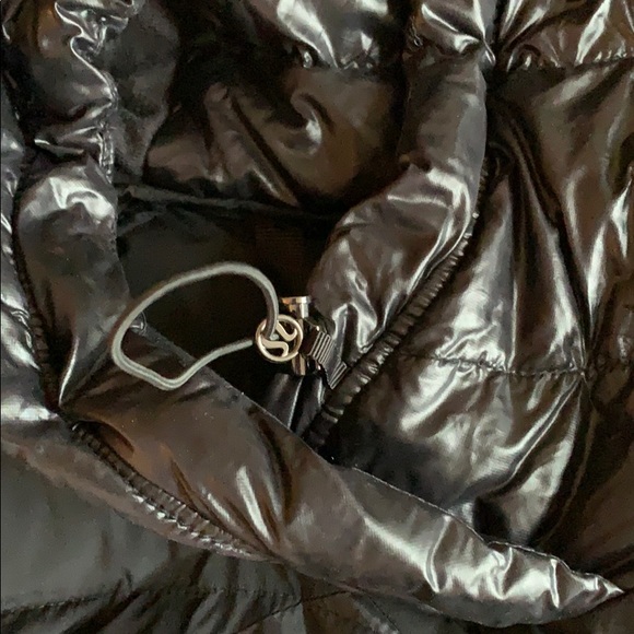 Lululemon puffer jacket - Picture 7 of 8